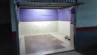 Aparcament cotxe a Calle huelva 2. Venta garaje grande