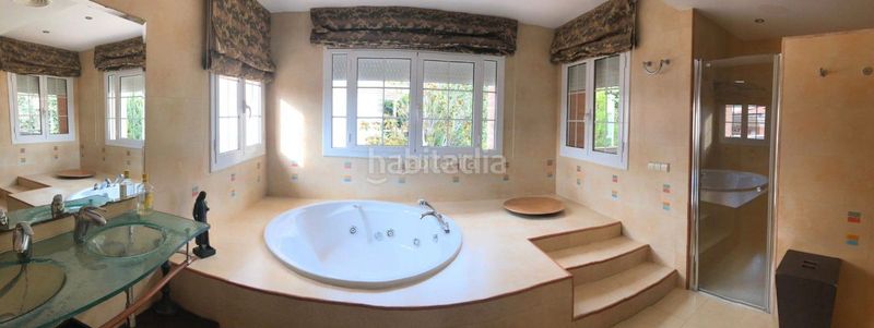 Foto 2fe26383-90f0-46fb-a956-5777e7848c76. Chalet en carrer de salvador dalí 10 espectacular chalet individual 700 m2 parcela 650 en Salou