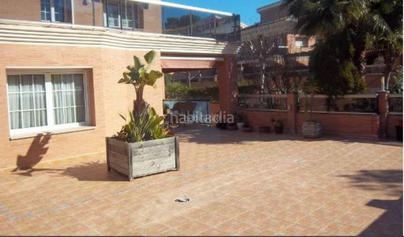 Foto 4d6a0101-4471-4143-90f9-96e6416aabd9. Chalet en carrer de salvador dalí 10 espectacular chalet individual 700 m2 parcela 650 en Salou