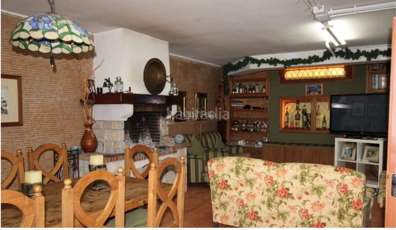 Foto bb188375-97b6-4d68-b6a8-b3e18d658942. Chalet en carrer de salvador dalí 10 espectacular chalet individual 700 m2 parcela 650 en Salou
