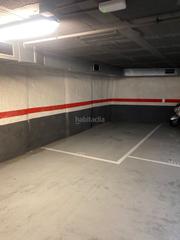 Alquiler Parking coche en Carrer del rosselló 19. Parking coche