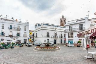 Casa adossada a Calle ramón y cajal 4. Casa con dos plantas
