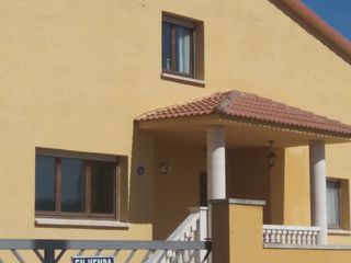 Chalet en Podenco 44 urb river park, 44. Chalet