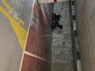 Miete Autoparkplatz in Carrer sant josep de calassanç 3. Plaza de parquing en el centro de granollers