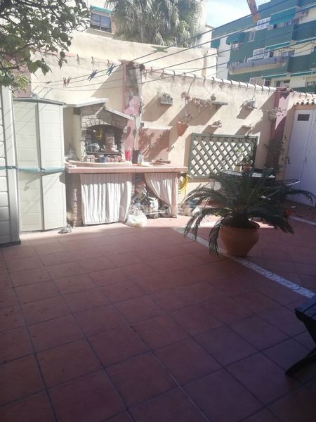 Planta baja en Calle ruy lopez, 40. Directo particular bajo con jardín zona tranquila (Málaga, Málaga)