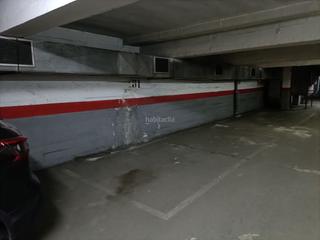 Lloguer Aparcament cotxe a Calle treviana 1. Junto a oficinas,  facil plaza de aparcamiento