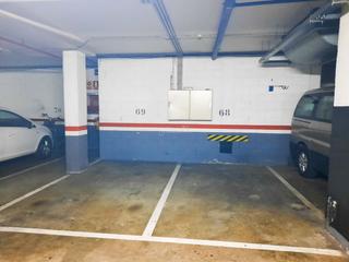 Location Parking voiture à Carrer de la marina 37. Parking para coche mediano, pequeño o moto