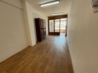 Alquiler Oficina en Carrer d'aragó 178. Luminosa y céntrica oficina en barcelona