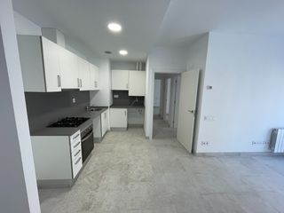 Rent Flat in Verge del pilar, 130. Espectacular piso en el centro de cardedeu