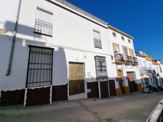 Casa a Calle encarnación 18. Casa mata en olvera