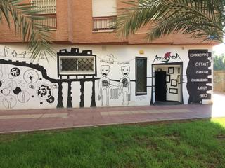 Casa a Calle pintor saura pacheco 8. Bajo para vivienda-taller