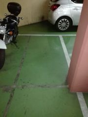 Rent Motorcycle parking in Carrer pitagores, 1. Parking moto