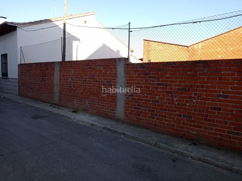 Foto a0ac5db4-dc58-40c4-986e-56d28a812ff2. Wohngrundstück in calle eulogio jiménez 45 in Méntrida
