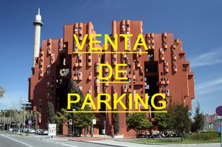 Parking coche en Crta. reial, 106. Venta de plazas de parking