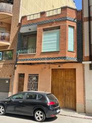 Casa a Avinguda germanies 3. Casa para reformar en una calle céntrica de benifó