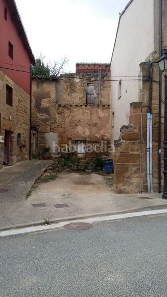 Foto 307d6f6e-6b90-4bcb-b7b4-9dc887801465. Casa a plaza ibarra 3 a Briones
