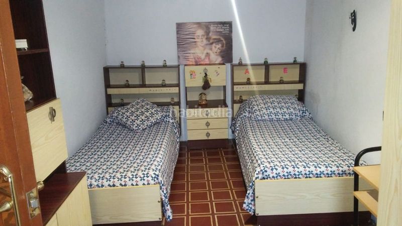 Foto d4086440-74e5-4727-8749-f33e791c162b. Casa a plaza ibarra 3 a Briones