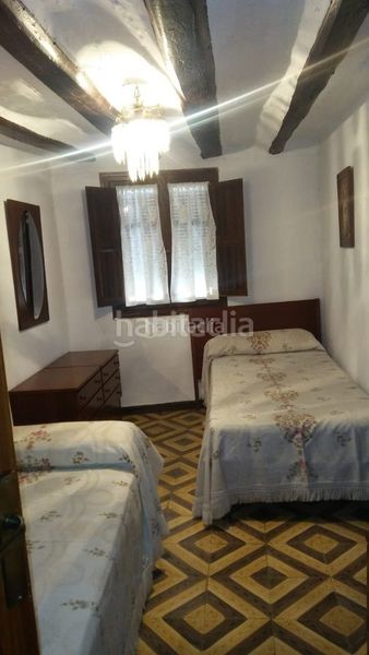 Foto f85e3cb8-c1d4-4f65-9468-695e1b8b992c. Casa a plaza ibarra 3 a Briones