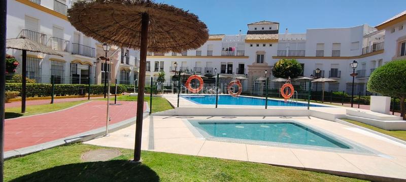 Foto 3978f932-add2-4e17-9680-6ada961c7ff0. Piso en avenida pez espada 3 piso en avenida pez espada, 3, bloque 3, bajo, ext en Rota