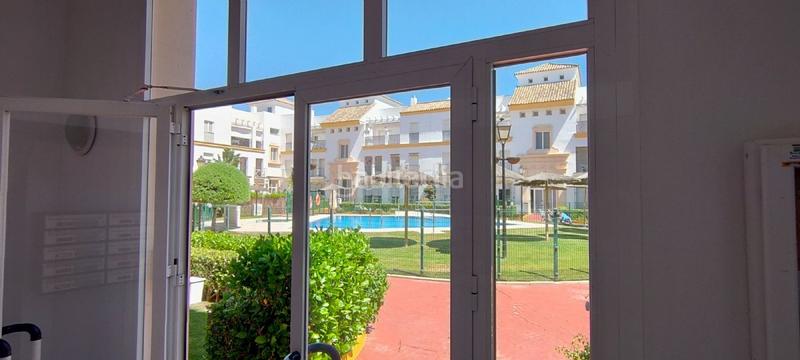 Foto 3aa0e8d0-1536-4dd6-ae96-233c451ed72d. Piso en avenida pez espada 3 piso en avenida pez espada, 3, bloque 3, bajo, ext en Rota