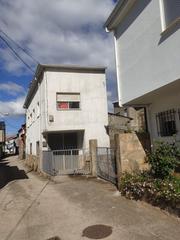 Casa a Rúa otero pedrayo 13. Venta de casa en vilamartin de valdeorras