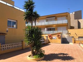 Pis a Carrer camèlia 13. Bonito piso en el estartit, cerca del mar