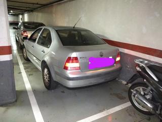 Rent Car parking in Carrer de còrsega 419. Pàrking al carrer còrcega al passatge caputxins