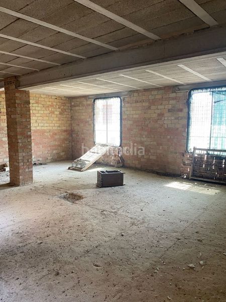 Foto bc7b77ca-2075-4d9a-8839-fea1288b63dc. Casa adosada en calle alhambra 10 edificación de casa adosada en Santo Tomé