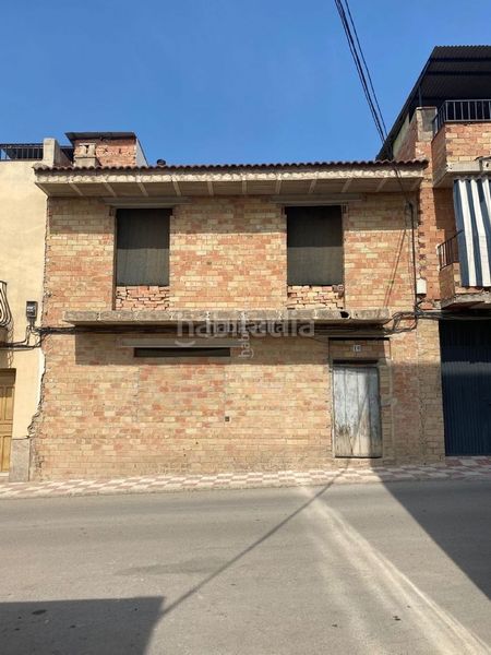 Foto e7f429cd-6ea1-43ad-a1ba-a12e54bc468d. Casa adosada en calle alhambra 10 edificación de casa adosada en Santo Tomé