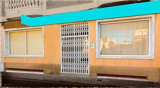 Local commercial à Calle doctor ferrero velasco 28. Ideal para oficinas, clínicas o servicios