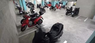 Lloguer Aparcament de moto a Carrer de berenguer de palou 52. Alquiler plaza moto