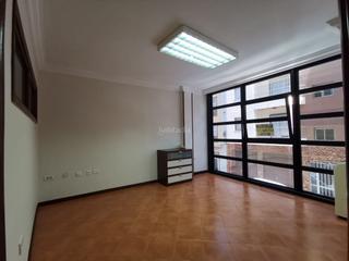 Lloguer Oficina a Calle el juego 4. Se alquila oficina/consulta en pleno centro.