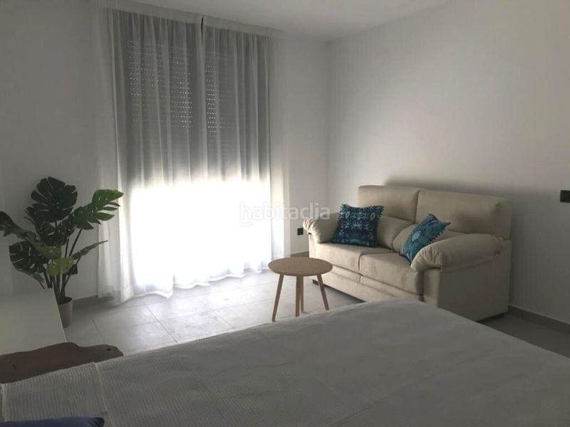 Foto 4498e154-cf41-4063-a658-b64e13576fea. Piso en calle dávila bertoli 20 moderno, nuevo y atractivo estudio-zona prime en Torremolinos
