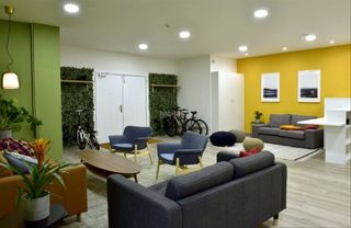 Rent Office space in Carrer joan d, 126. Oficina 150m2 - capacidad hasta 22 personas