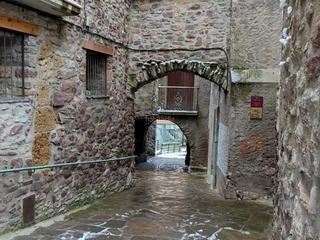Maison à Barri d'aragó 48. Casa en centro casco antiguo