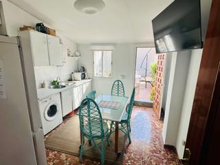 Rent Studio in Calle montserrat 52. Amplia terraza