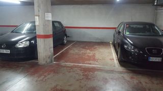 Parking coche en Plaça plana de l´om, 1. Es ven parking centre manresa