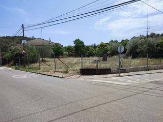 Terreny residencial a Camí de l'ermita de lourdes 253. Venta parcela totalmente plana y esquinera