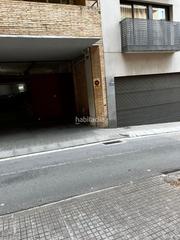 Lloguer Aparcament de moto a Carrer del torrent de la bomba 54. Parking en el centro cerca de la estacion