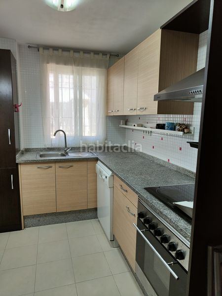 Piso en Calle cruz verde, 28. Céntrico con gran terraza, aparcamiento y piscina (Vélez-Málaga, Málaga)