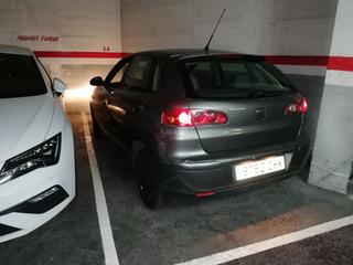 Aparcament cotxe a Carrer de coll i pujol 4. Parking junto a metro pompeu fabra