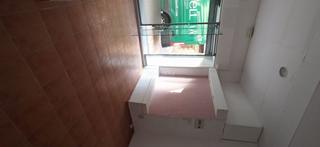Lloguer Local Comercial a Carrer de sant pere 34. Local con muchas posibilidades