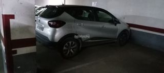 Lloguer Aparcament cotxe a Carrer de villarroel 81. 2 motos o coche pequeño