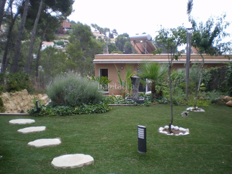 Foto 4084409b-52b9-466b-a263-d17bb770150b. House in carrer del cim 100 in Airesol Castellar del Vallès