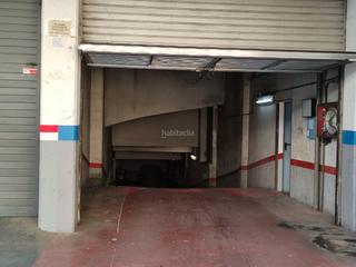 Aparcament cotxe a Travessera industrial 121. En venta