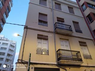 Haus in Carrer d'amadeu i 2. Edificio en venta en el centro de castellon