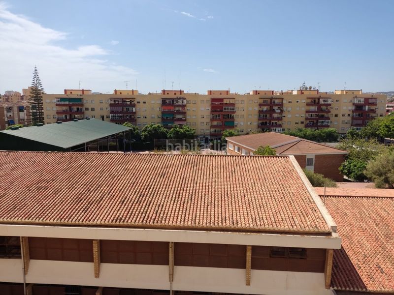 Piso en Plaza baleares, s/n. Piso de 4 habitaciones en fuengirola (Fuengirola, Málaga)