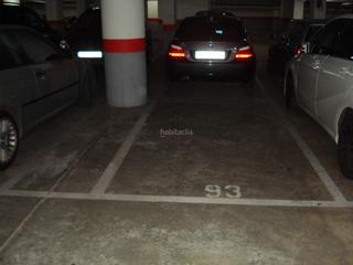 Location Parking voiture à Travessera de les corts 49. Plaza paquing junto camp nou