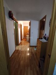 Piso en Mil.lenari de catalunya, 18. Vendo piso con muebles