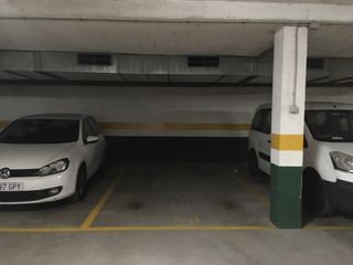 Alquiler Parking coche en Carrer bisbe font andreu, 23. Plaça gran d´aparcament